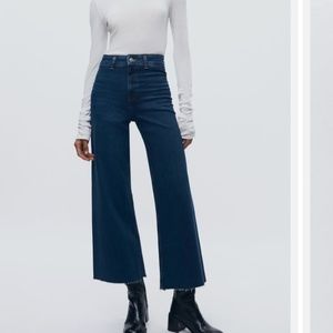 New w/o tags, Zara Marine raw hem jeans size 25/2.  These run small